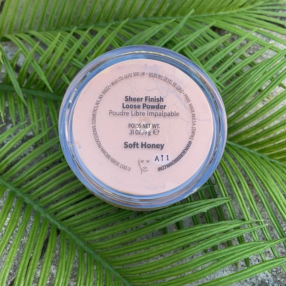 NIB Bobbi Brown Sheer Finish Loose Powder